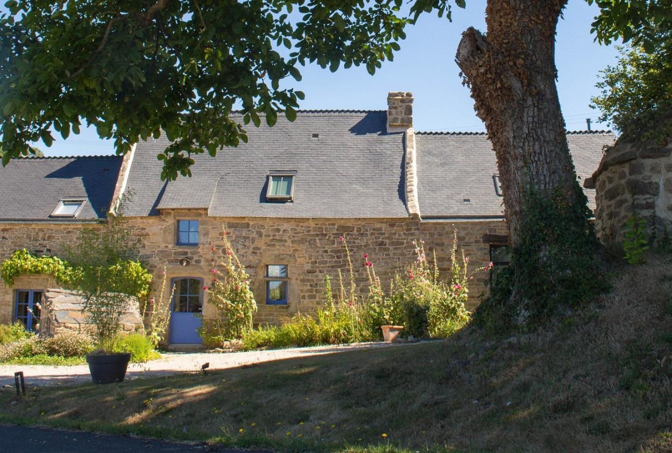 La Chambre Du Grand Val Caden Exterior foto